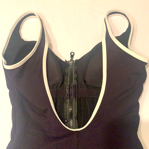 Classic Gottex one piece swim wear - Picture 8 of 12